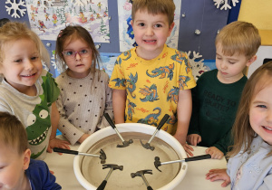 „Mali badacze zimy” – podsumowanie projektu w gr. I