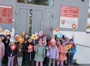 W bibliotece gościliśmy – wielki świat książek odkryliśmy - grupa X.