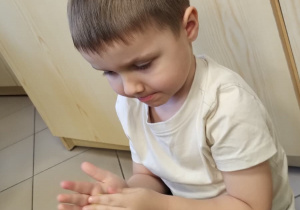 W bibliotece gościliśmy – wielki świat książek odkryliśmy - grupa X.