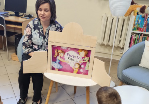 W bibliotece gościliśmy – wielki świat książek odkryliśmy - grupa X.