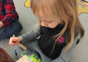 "Tajemnice prehistorycznego świata dinozaurów"-czyli projekt edukacyjny w grupie II