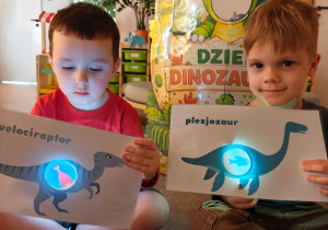 "Tajemnice prehistorycznego świata dinozaurów"-czyli projekt edukacyjny w grupie II