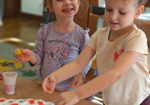 "Tajemnice prehistorycznego świata dinozaurów"-czyli projekt edukacyjny w grupie II