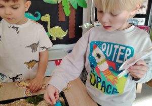 "Tajemnice prehistorycznego świata dinozaurów"-czyli projekt edukacyjny w grupie II