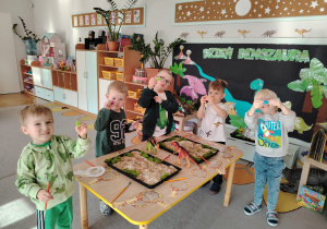 "Tajemnice prehistorycznego świata dinozaurów"-czyli projekt edukacyjny w grupie II