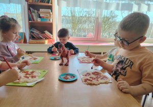 "Tajemnice prehistorycznego świata dinozaurów"-czyli projekt edukacyjny w grupie II