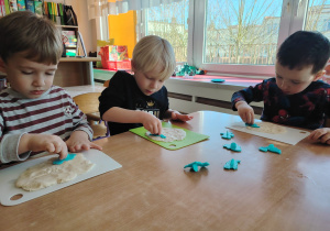 "Tajemnice prehistorycznego świata dinozaurów"-czyli projekt edukacyjny w grupie II