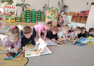 "Tajemnice prehistorycznego świata dinozaurów"-czyli projekt edukacyjny w grupie II