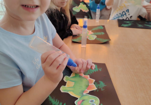 "Tajemnice prehistorycznego świata dinozaurów"-czyli projekt edukacyjny w grupie II