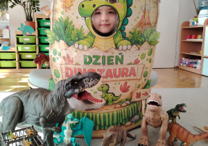 "Tajemnice prehistorycznego świata dinozaurów"-czyli projekt edukacyjny w grupie II