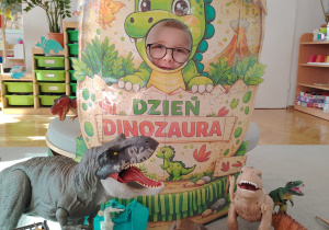 "Tajemnice prehistorycznego świata dinozaurów"-czyli projekt edukacyjny w grupie II