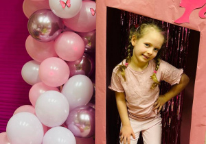 "Herbaciana niespodzianka"- Dzień Kobiet w gr. VI