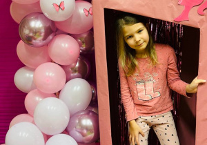 "Herbaciana niespodzianka"- Dzień Kobiet w gr. VI