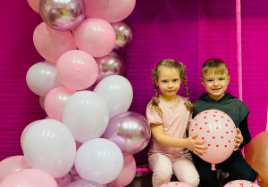 "Herbaciana niespodzianka"- Dzień Kobiet w gr. VI