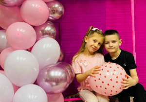 "Herbaciana niespodzianka"- Dzień Kobiet w gr. VI