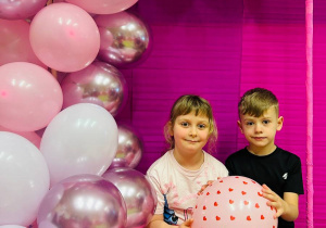 "Herbaciana niespodzianka"- Dzień Kobiet w gr. VI