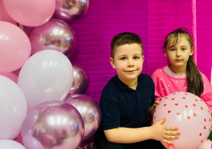 "Herbaciana niespodzianka"- Dzień Kobiet w gr. VI