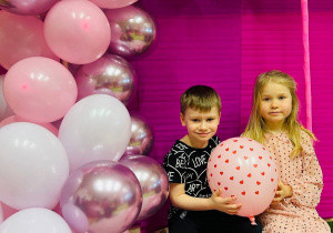 "Herbaciana niespodzianka"- Dzień Kobiet w gr. VI