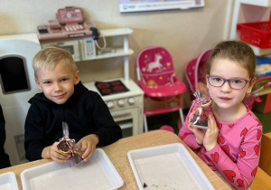 "Herbaciana niespodzianka"- Dzień Kobiet w gr. VI