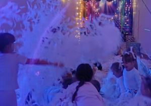 ,,Dzień Kobiet w sali animacyjnej BaJa” – grupa V