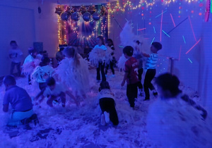 ,,Dzień Kobiet w sali animacyjnej BaJa” – grupa V