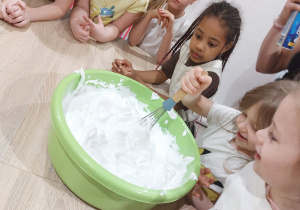 ,,Dzień Kobiet w sali animacyjnej BaJa” – grupa V