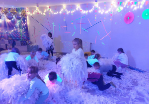 ,,Dzień Kobiet w sali animacyjnej BaJa” – grupa V