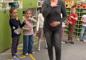 Kinezjologia Edukacyjna wg. Paula Dennisona- zajęcia koleżeńskie gr. IV i VI