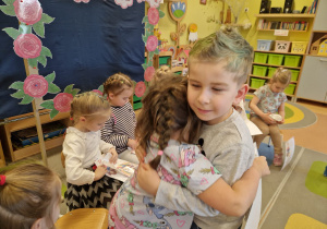 Salon pięknych fryzur w grupie X na DZIEŃ KOBIET