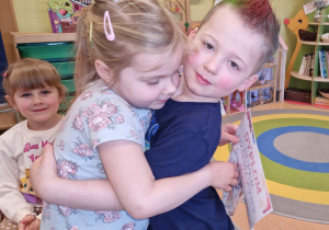 Salon pięknych fryzur w grupie X na DZIEŃ KOBIET