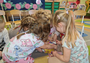 Salon pięknych fryzur w grupie X na DZIEŃ KOBIET