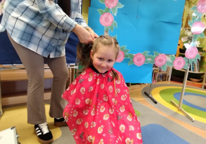 Salon pięknych fryzur w grupie X na DZIEŃ KOBIET