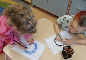 Salon pięknych fryzur w grupie X na DZIEŃ KOBIET