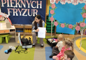 Salon pięknych fryzur w grupie X na DZIEŃ KOBIET