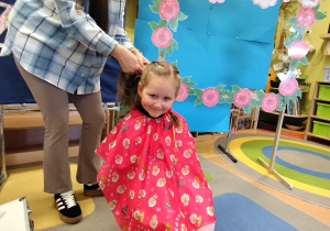 Salon pięknych fryzur w grupie X na DZIEŃ KOBIET