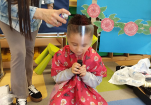 Salon pięknych fryzur w grupie X na DZIEŃ KOBIET