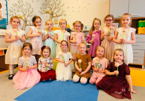 Świętujemy Dzień Kobiet w gr. III,XI i XII