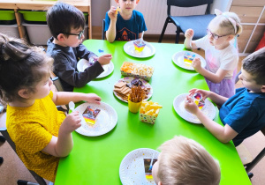 Świętujemy Dzień Kobiet w gr. XI i XII