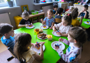 Świętujemy Dzień Kobiet w gr. XI i XII