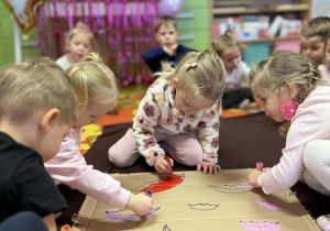 "Słoik pozytywnych myśli"- Dzień Kobiet w grupie VII
