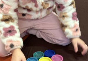 "Słoik pozytywnych myśli"- Dzień Kobiet w grupie VII