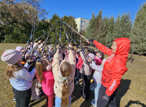 „Kijki w małych rączkach” – Nordic Walking dla przedszkolaków – gr. IV