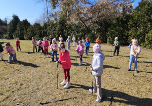 „Kijki w małych rączkach” – Nordic Walking dla przedszkolaków – gr. IV