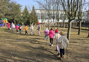 „Kijki w małych rączkach” – Nordic Walking dla przedszkolaków – gr. IV