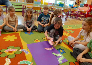 Dzień Kolorowej Skarpetki – grupa IV i V