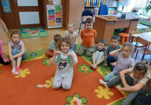 Dzień Kolorowej Skarpetki – grupa IV i V