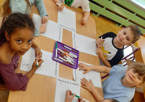 Dzień Kolorowej Skarpetki – grupa IV i V