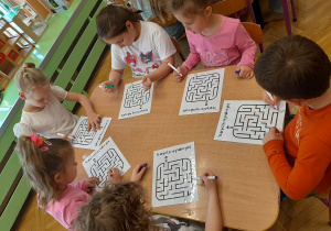 Dzień Kolorowej Skarpetki – grupa IV i V