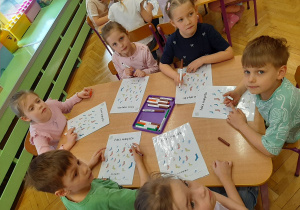 Dzień Kolorowej Skarpetki – grupa IV i V