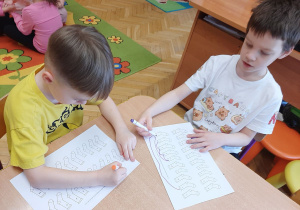 Dzień Kolorowej Skarpetki – grupa IV i V